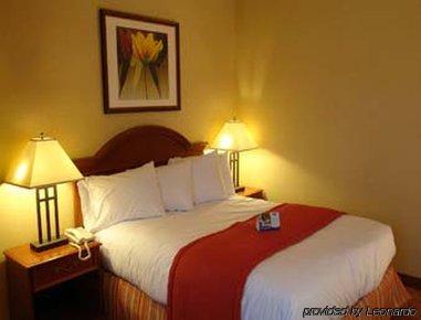 Knights Inn Toronto Scarborough 外观 照片